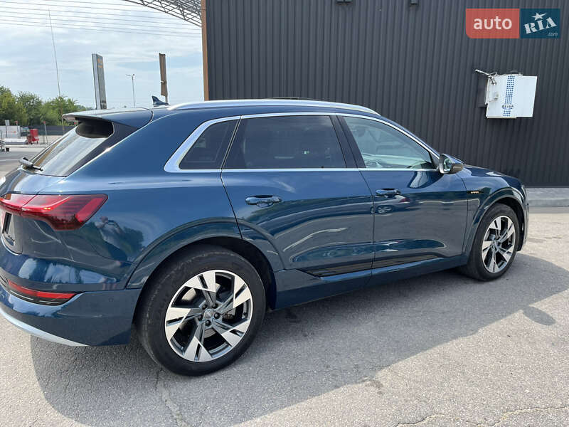 Внедорожник / Кроссовер Audi e-tron 2020 в Днепре