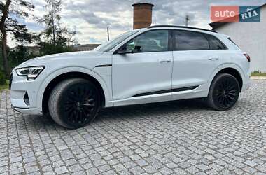 Внедорожник / Кроссовер Audi e-tron 2019 в 