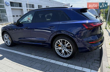 Внедорожник / Кроссовер Audi e-tron 2019 в 