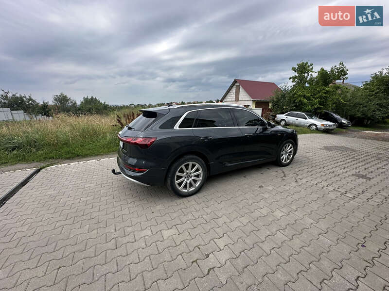 Внедорожник / Кроссовер Audi e-tron 2020 в Хмельницком