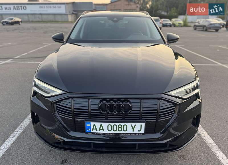 Позашляховик / Кросовер Audi e-tron 2020 в Києві