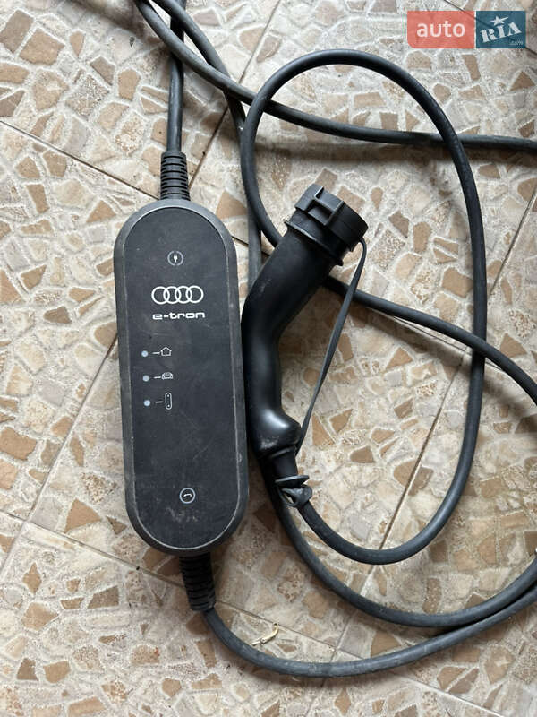 Внедорожник / Кроссовер Audi e-tron 2020 в Хмельницком
