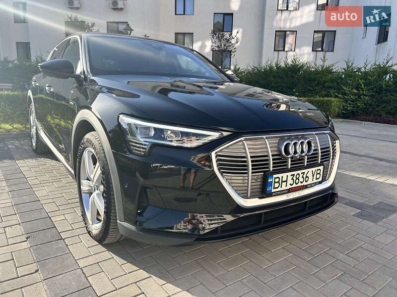 Audi e-tron 2021