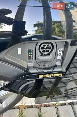 Позашляховик / Кросовер Audi e-tron 2021 в Одесі