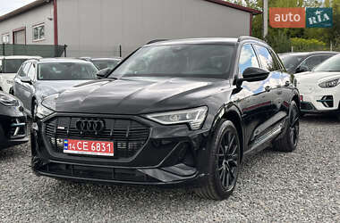 Внедорожник / Кроссовер Audi e-tron 2022 в 