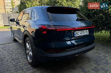 Внедорожник / Кроссовер Audi e-tron 2021 в 