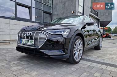 Внедорожник / Кроссовер Audi e-tron 2020 в 