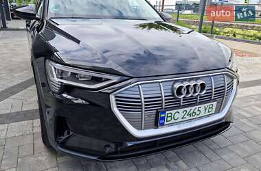 Внедорожник / Кроссовер Audi e-tron 2020 в 