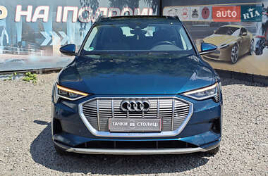 Внедорожник / Кроссовер Audi e-tron 2020 в 