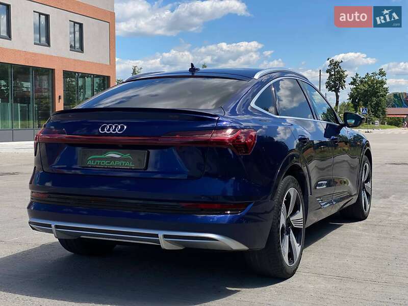 Внедорожник / Кроссовер Audi e-tron 2021 в Киеве