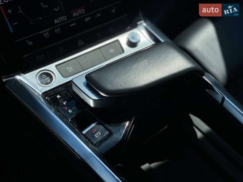Внедорожник / Кроссовер Audi e-tron 2021 в Киеве