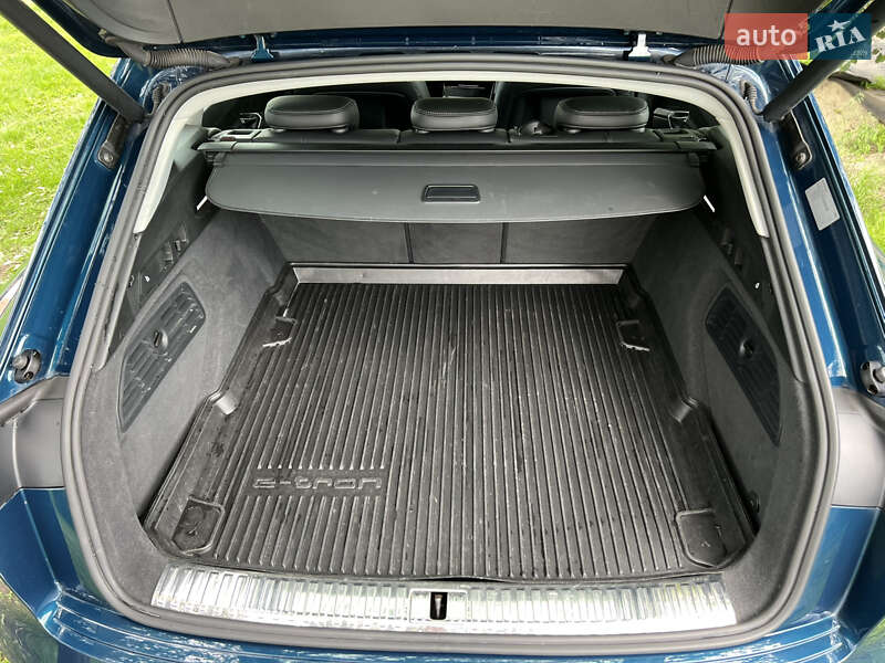 Внедорожник / Кроссовер Audi e-tron 2019 в Белой Церкви фото 9 Внедорожник / Кроссовер Audi e-tron 2019 в Белой Церкви