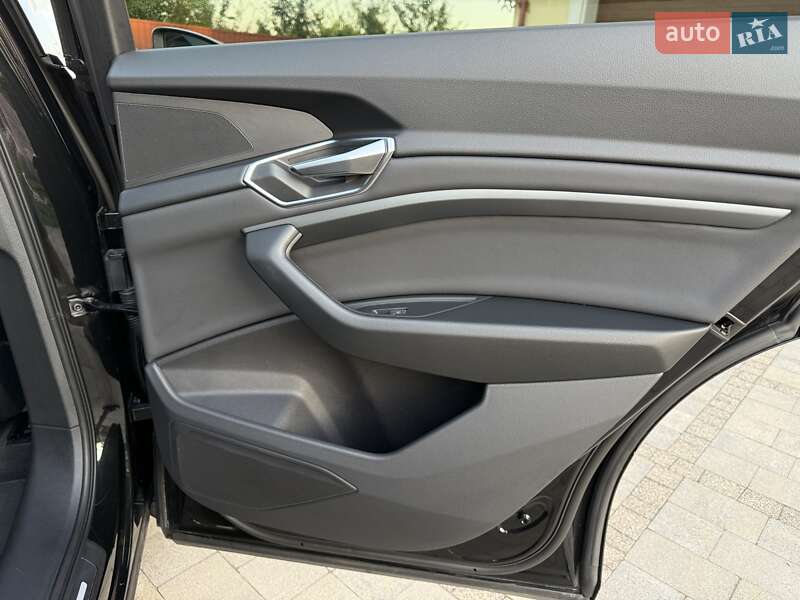 Внедорожник / Кроссовер Audi e-tron 2021 в Коломые