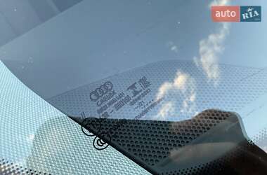 Внедорожник / Кроссовер Audi e-tron 2021 в 