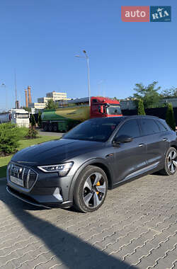 Позашляховик / Кросовер Audi e-tron 2019 в Тернополі
