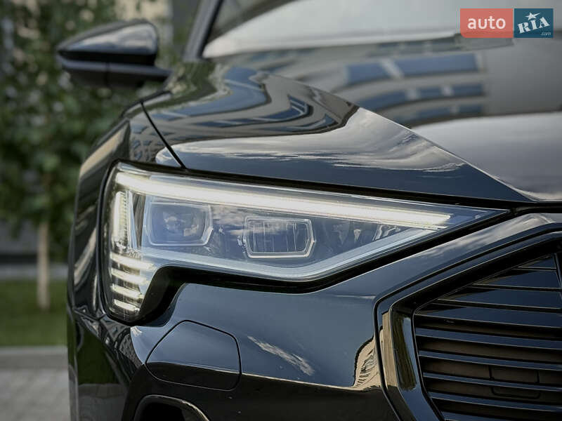 Внедорожник / Кроссовер Audi e-tron 2022 в Луцке
