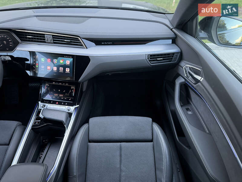 Внедорожник / Кроссовер Audi e-tron 2022 в Луцке