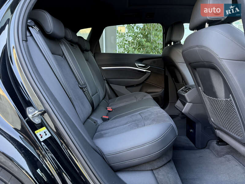 Внедорожник / Кроссовер Audi e-tron 2022 в Луцке