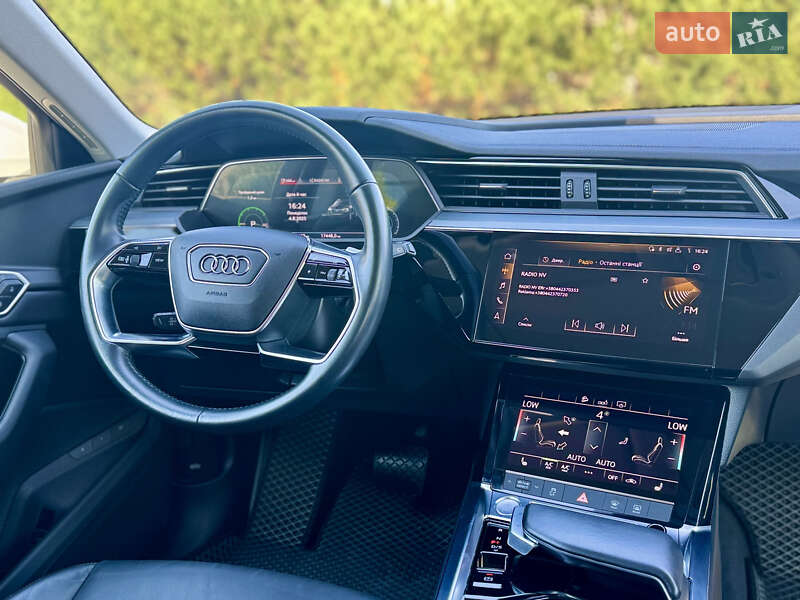 Внедорожник / Кроссовер Audi e-tron 2020 в Киеве
