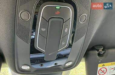 Внедорожник / Кроссовер Audi e-tron 2019 в 