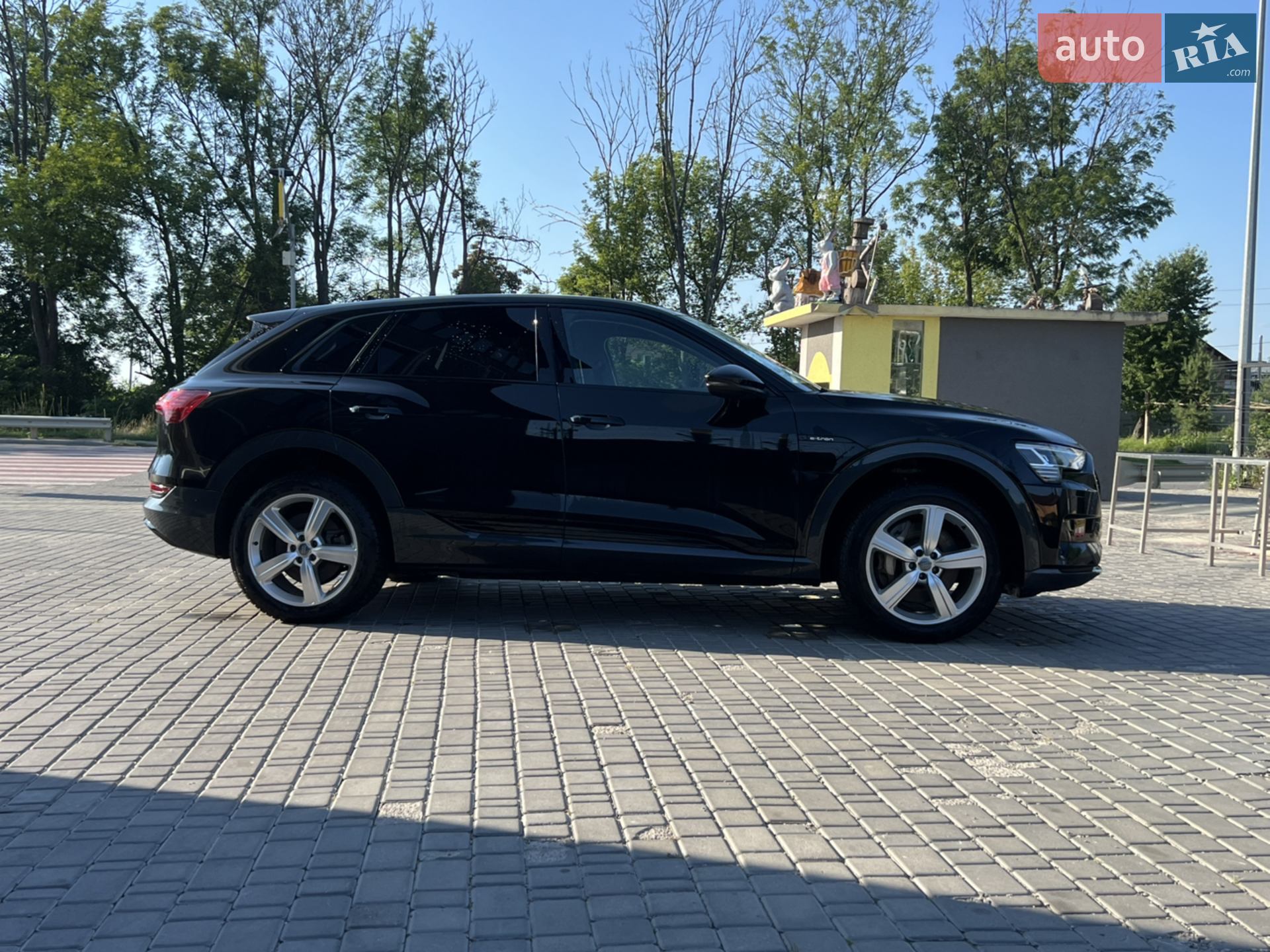 2019 Audi e-tron - мініатюра 31