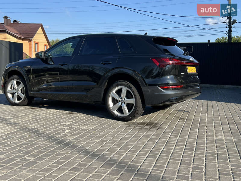 Внедорожник / Кроссовер Audi e-tron 2019 в Виннице