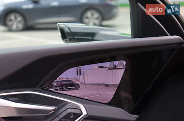 Внедорожник / Кроссовер Audi e-tron 2019 в 