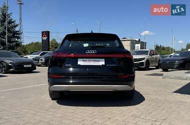 Внедорожник / Кроссовер Audi e-tron 2019 в 