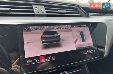 Внедорожник / Кроссовер Audi e-tron 2019 в 