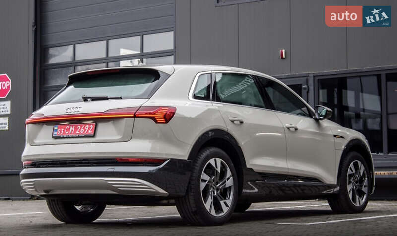 Позашляховик / Кросовер Audi e-tron 2021 в Шептицькому