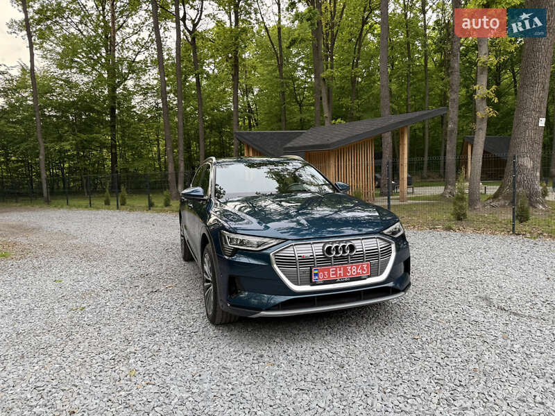 Внедорожник / Кроссовер Audi e-tron 2019 в Ровно