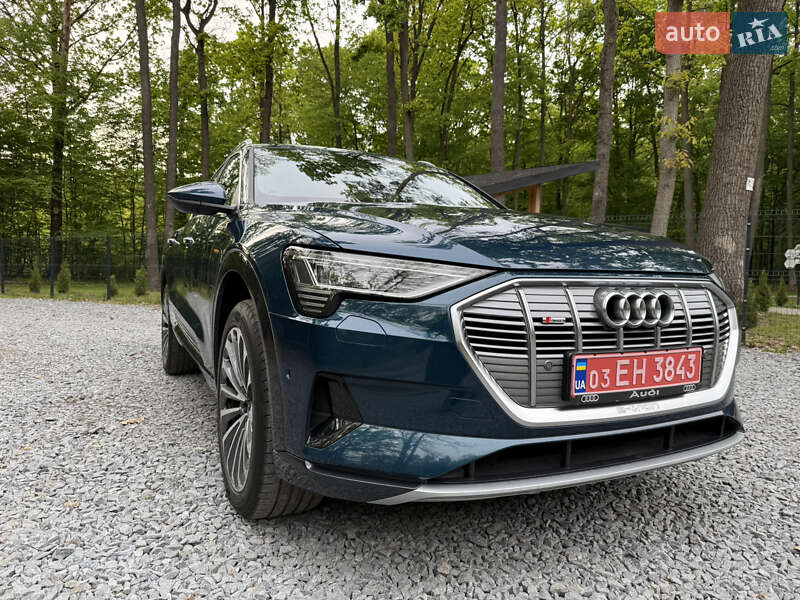 Внедорожник / Кроссовер Audi e-tron 2019 в Ровно