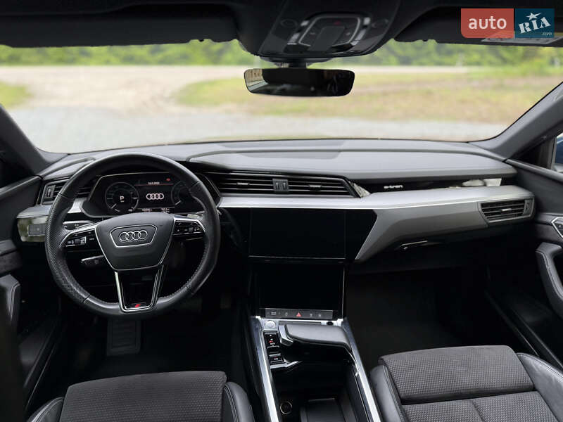 Внедорожник / Кроссовер Audi e-tron 2019 в Ровно