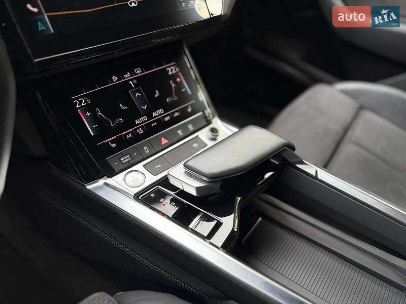 Внедорожник / Кроссовер Audi e-tron 2019 в Ровно