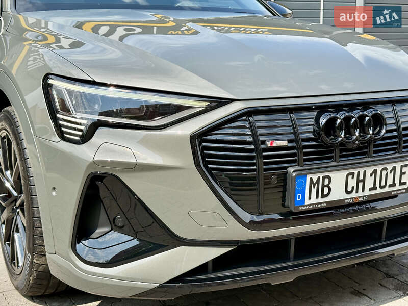 Внедорожник / Кроссовер Audi e-tron 2022 в Мукачево
