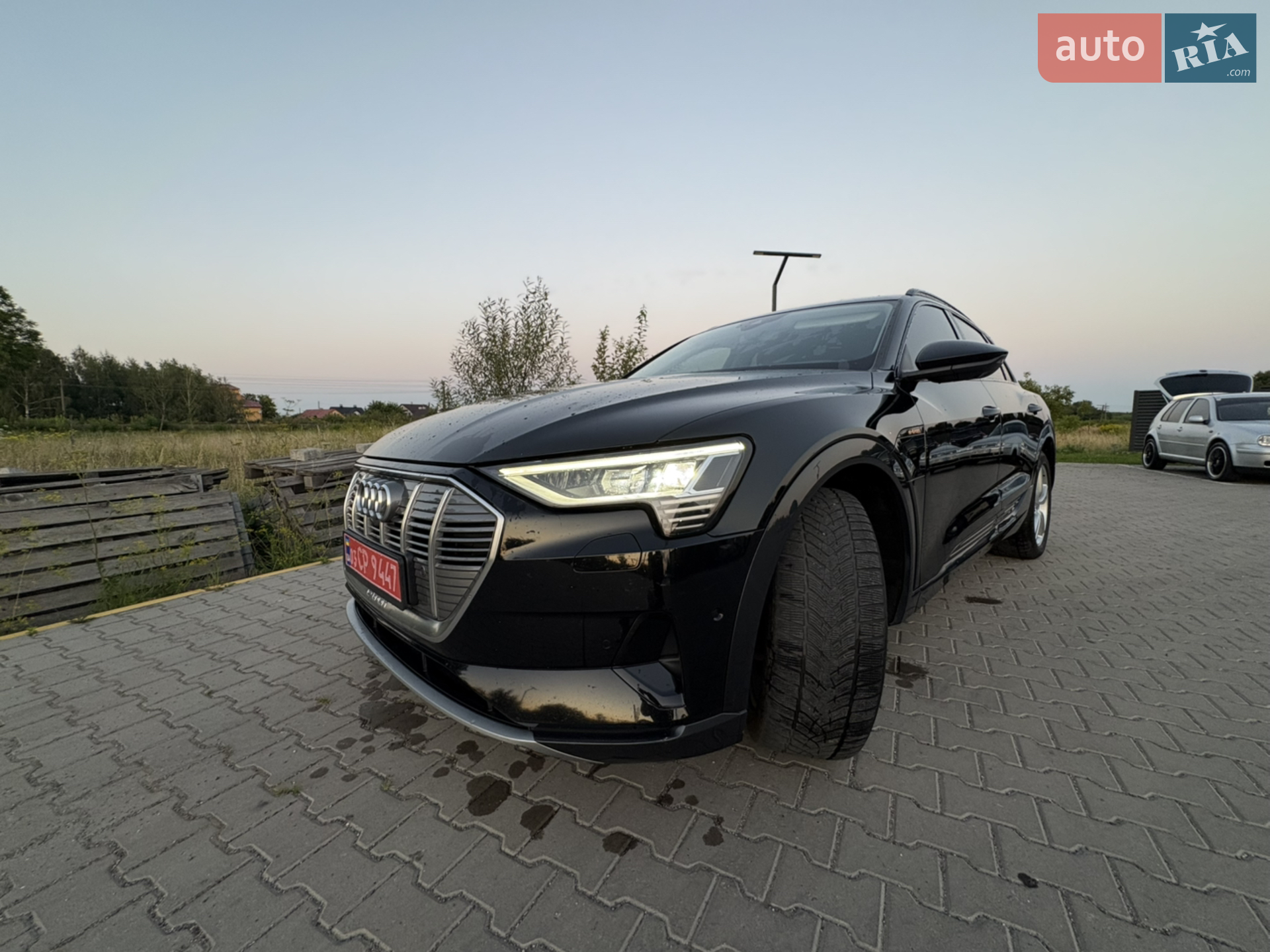 2019 Audi e-tron - мініатюра 5