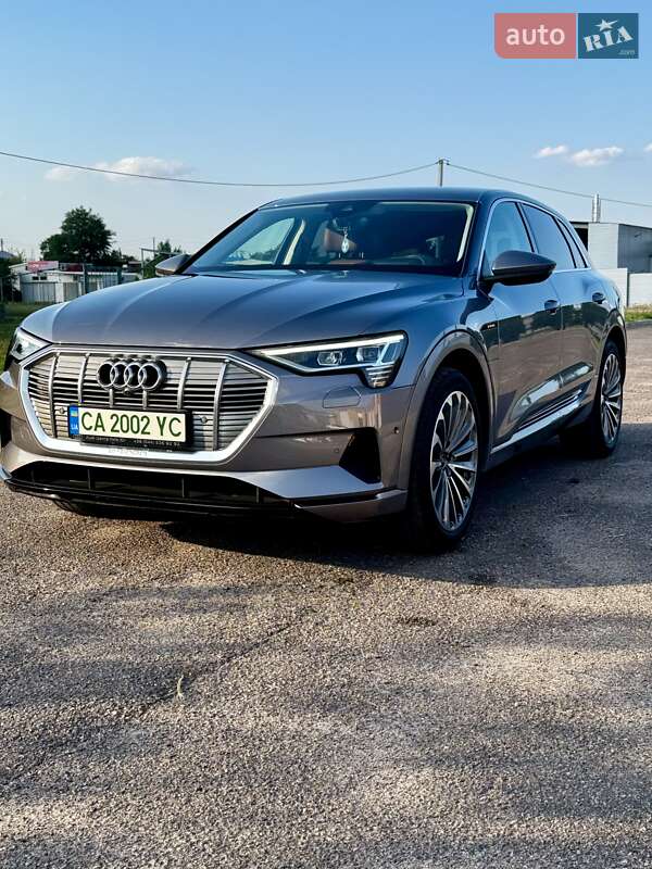 Внедорожник / Кроссовер Audi e-tron 2021 в Черкассах