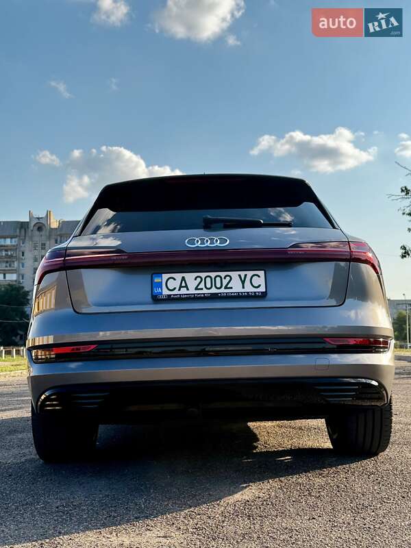 Внедорожник / Кроссовер Audi e-tron 2021 в Черкассах