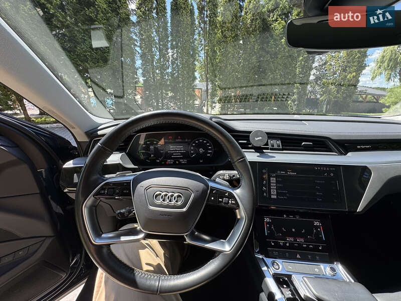Внедорожник / Кроссовер Audi e-tron 2021 в Львове