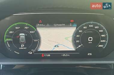 Внедорожник / Кроссовер Audi e-tron 2020 в 