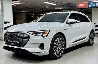 Внедорожник / Кроссовер Audi e-tron 2019 в 