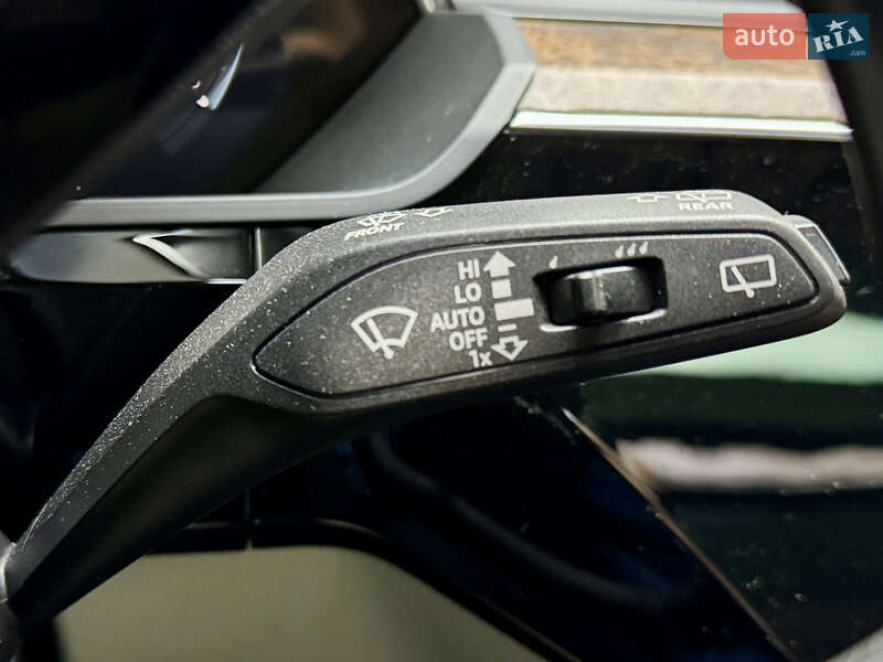 Внедорожник / Кроссовер Audi e-tron 2019 в Киеве