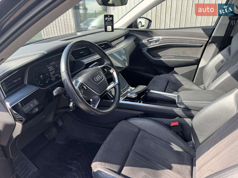 Внедорожник / Кроссовер Audi e-tron 2019 в Тернополе