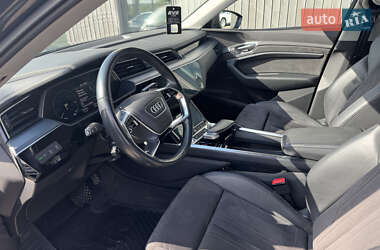 Внедорожник / Кроссовер Audi e-tron 2019 в 