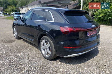 Внедорожник / Кроссовер Audi e-tron 2019 в 