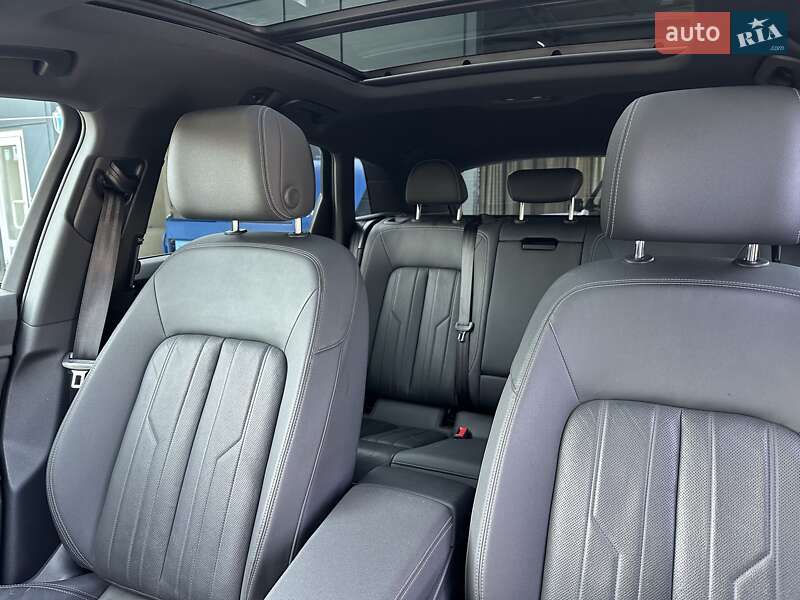 Внедорожник / Кроссовер Audi e-tron 2019 в Львове
