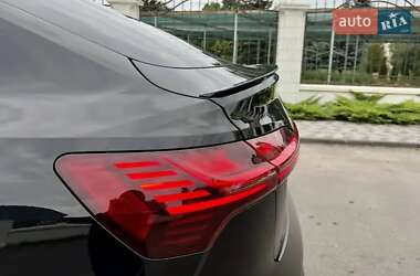Позашляховик / Кросовер Audi e-tron 2020 в 