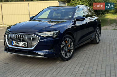 Внедорожник / Кроссовер Audi e-tron 2020 в 
