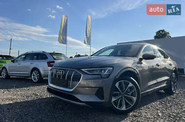 Внедорожник / Кроссовер Audi e-tron 2021 в 