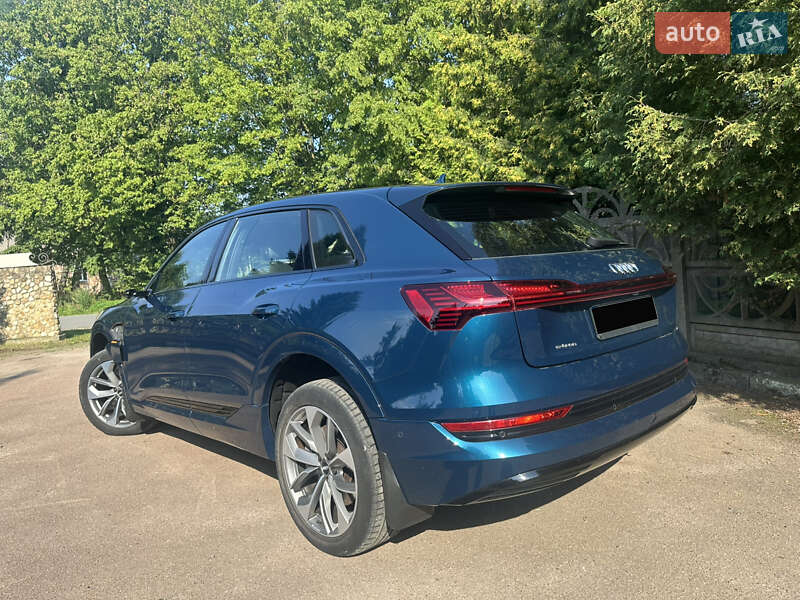 Позашляховик / Кросовер Audi e-tron 2019 в Івано-Франківську